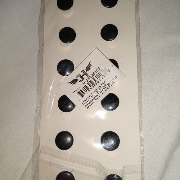 NWT shoe gibbets, charms w rhinestones - Picture 10 of 10